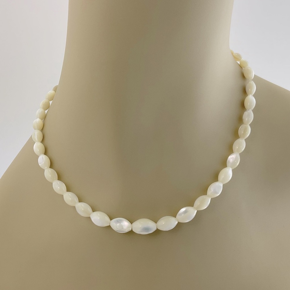 Mother of Pearl Choker Necklace, Handmade, Graduated Oval Beads, 16" Long - Picture 2 of 12